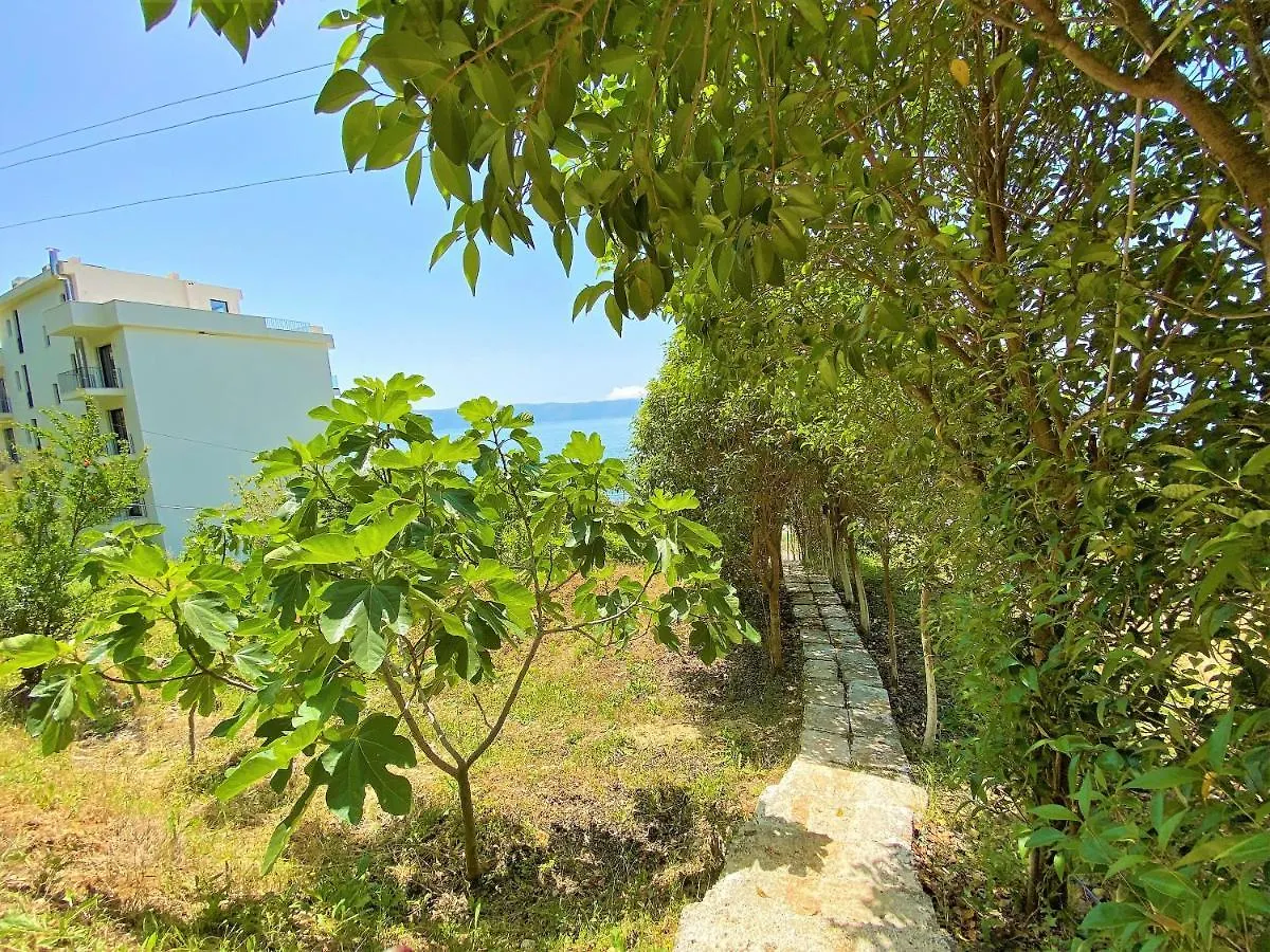 Holiday home Ramo'S Cozy Beachside Haven With Panoramic Views - 1St Vlore